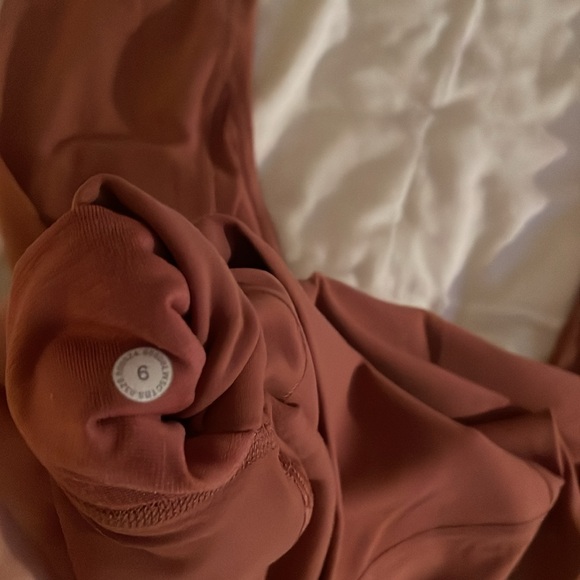 Lululemon pink high rise align leggings - Picture 2 of 2